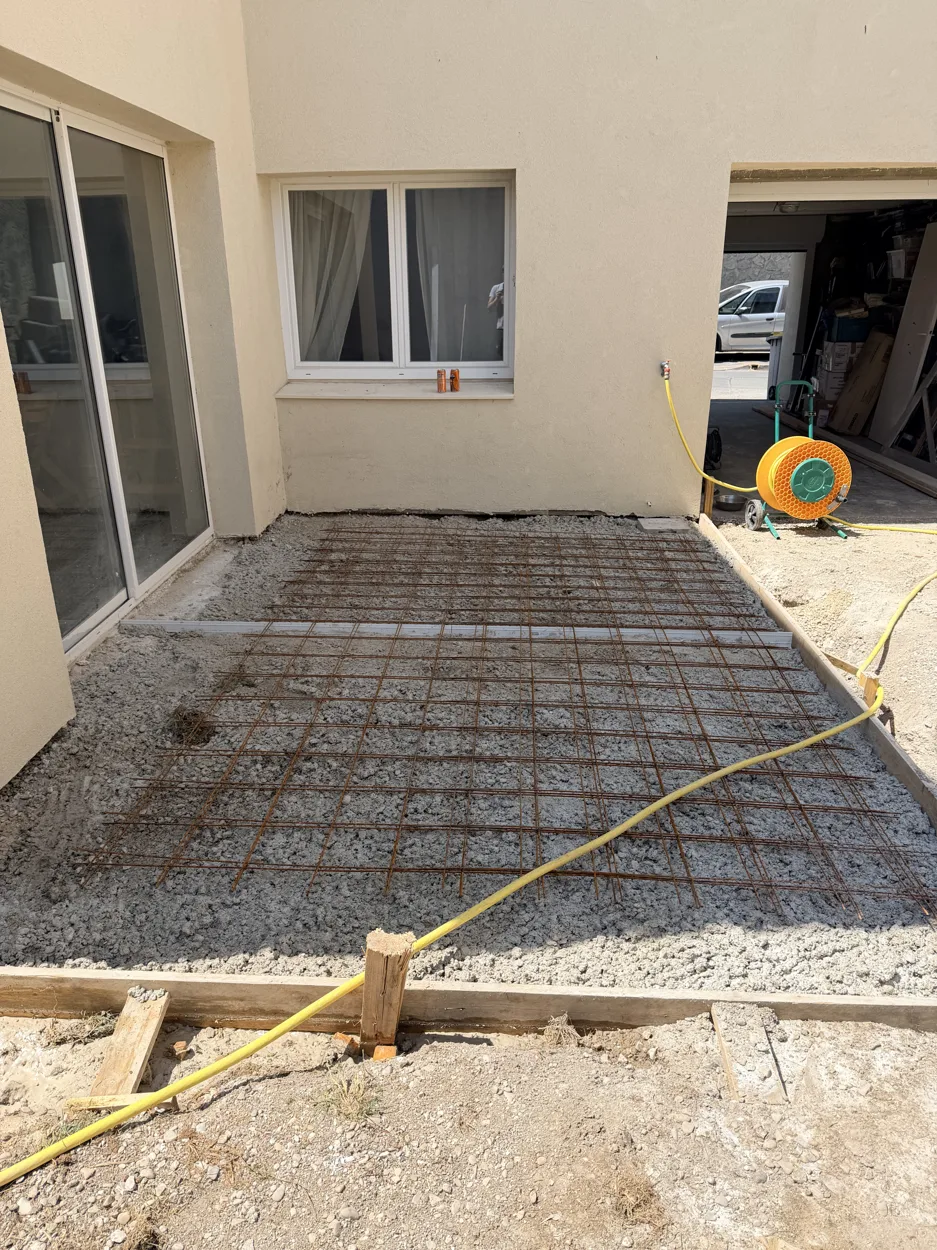 Préparation et treillis de ferraillage de la terrasse à Fresne-lès-Reims — SAS DERVAUX