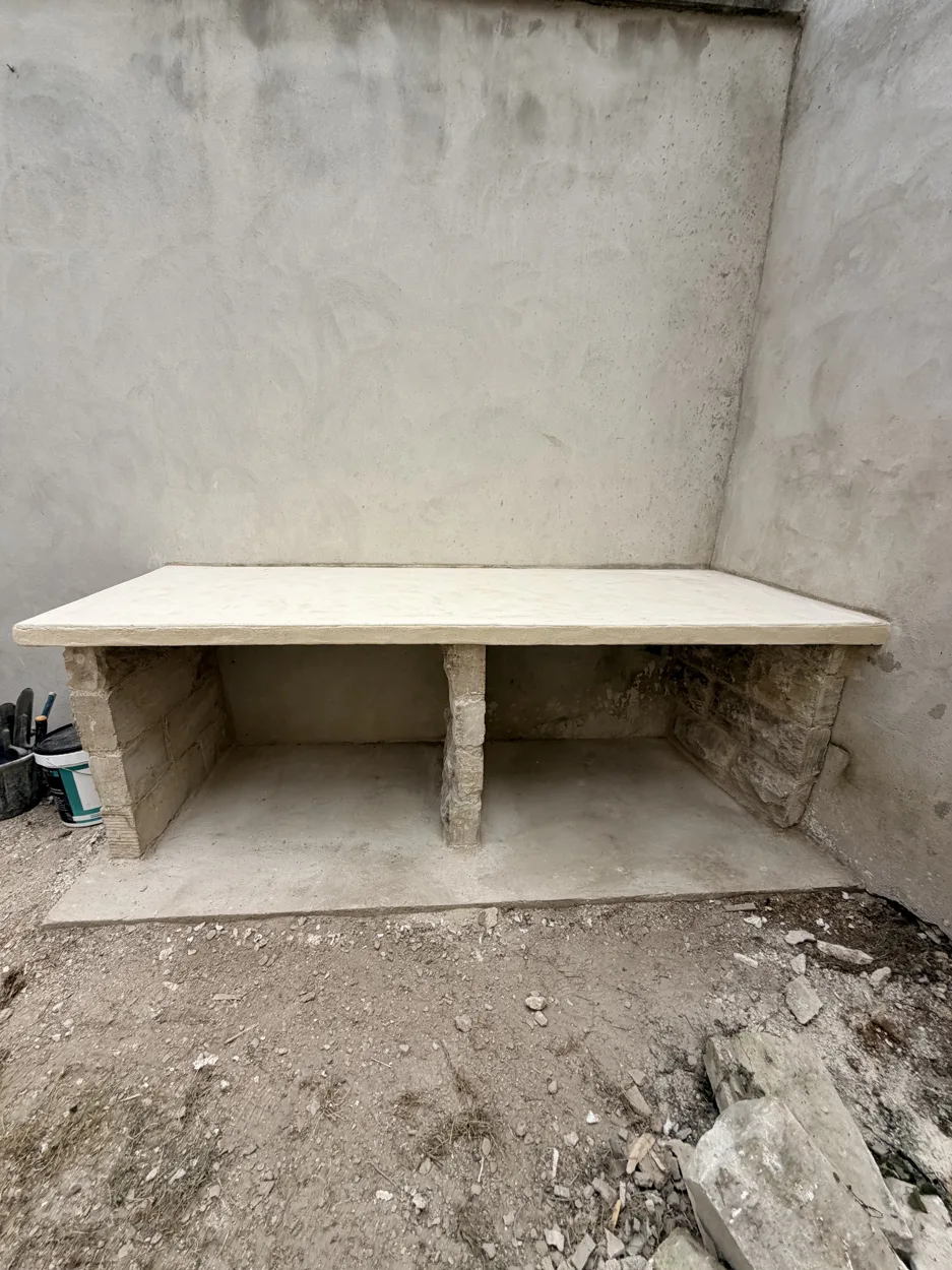 Vue d’ensemble de la cuisine d’été maçonnée à Fresne-lès-Reims — SAS DERVAUX