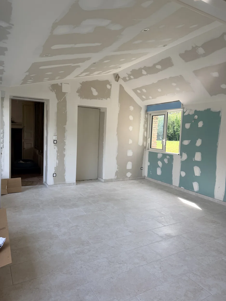 Rénovation intérieure — vue 2 des travaux SAS DERVAUX